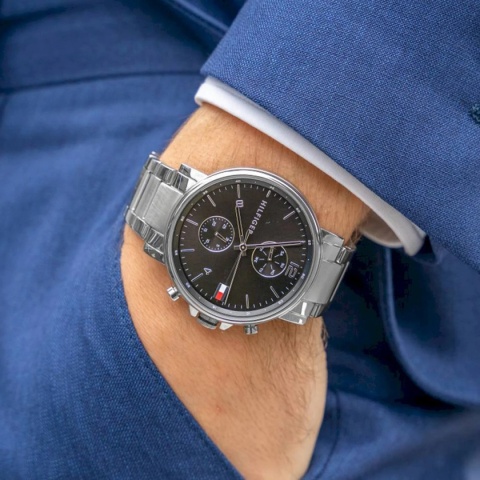 Zegarek męski Tommy Hilfiger Daniel 1710413 | Srebrny z czarną tarczą