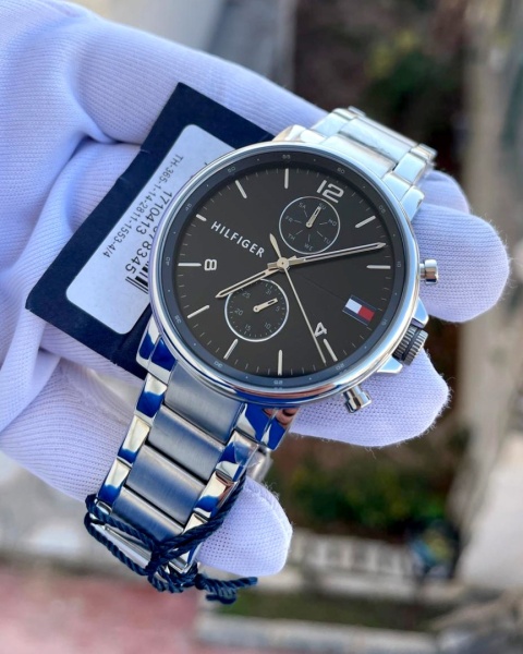 Zegarek męski Tommy Hilfiger Daniel 1710413 | Srebrny z czarną tarczą