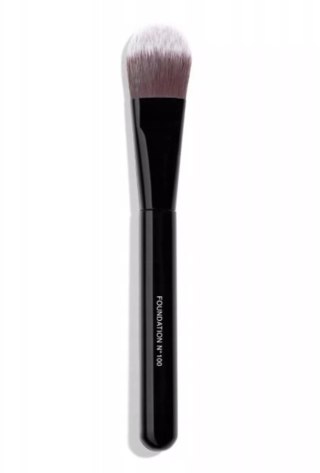 Chanel Les Pinceaux Foundation Brush N°100