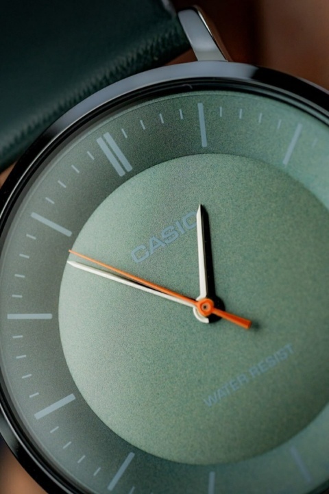 Zegarek męski CASIO MTP-VT04L-8E