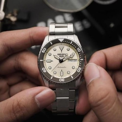 ZEGAREK MĘSKI SEIKO 5 Sports SRPK31K1 AUTOMAT + BOX