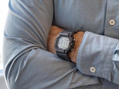 ZEGAREK MĘSKI CASIO AE-1600H-1AVEF + BOX (zd300a)