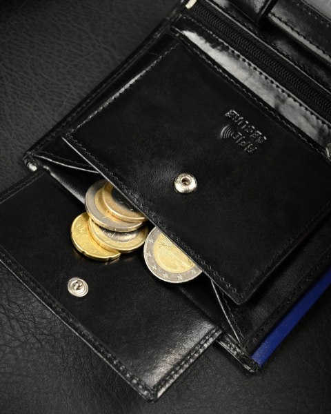 Składany, pionowy portfel męski z połyskującej skóry naturalnej - Ronaldo